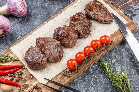 Шашлык из мраморной говяжьей вырезки  