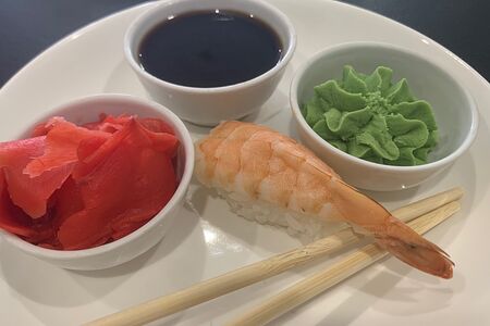 Суши с креветкой