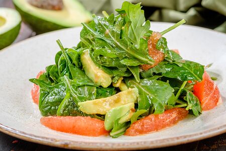 Салат Авокадо и грейпфрут