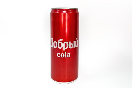 Добрый Cola в жестяной банке