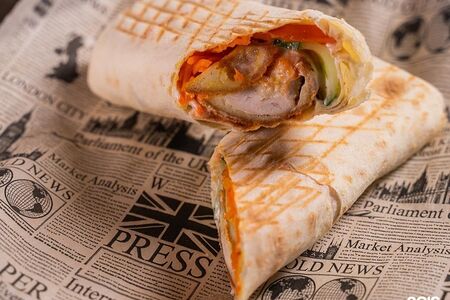 Котлета по-киевски в лаваше