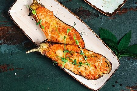 Запеченный баклажан по-батумски