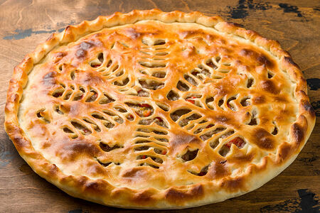 Пирог с бараниной и овощами