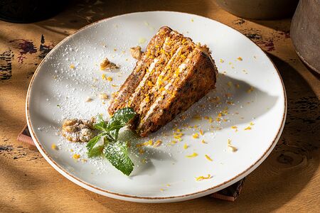 Морковный торт с карамелью