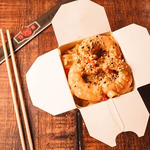 Удон с креветками в сливочном соусе 