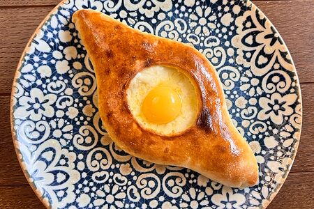 Хачапури по-аджарски