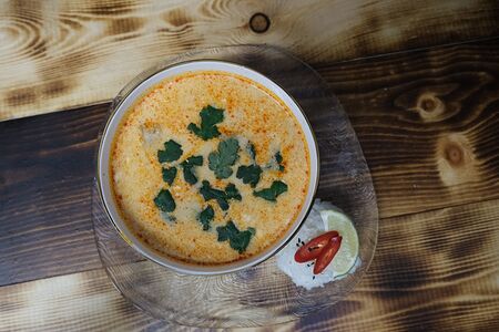 Том ям с курицей