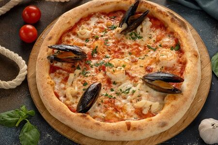 Пицца с морепродуктами