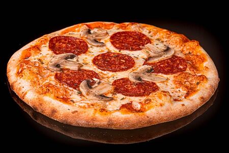 Пепперони с грибами