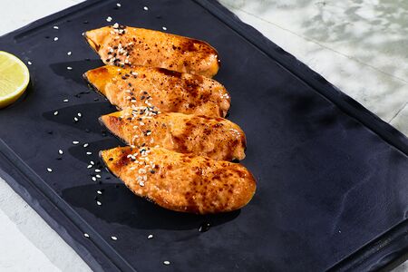 Мидии, запеченные с крабом