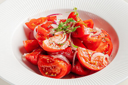 Узбекские томаты с красным луком