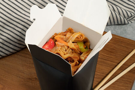 Вок с курицей