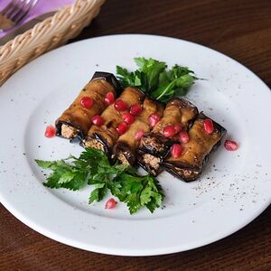Рулетики из баклажанов
