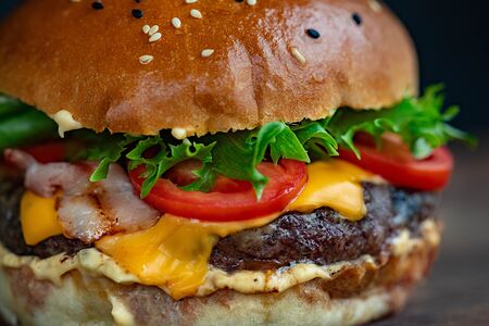 Бургер с говядиной