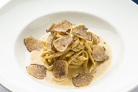 Домашняя паста в трюфельном соусе