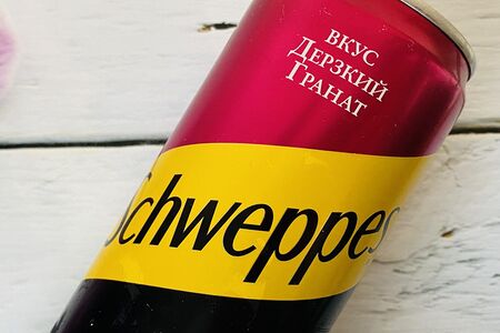 Schweppes дерзкий гранат