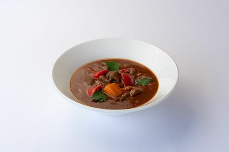 Суп-гуляш по-венгерски