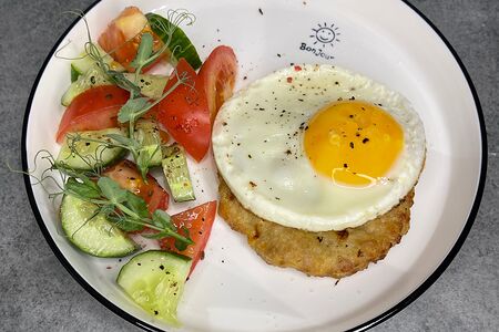 Куриный бифштекс с овощами