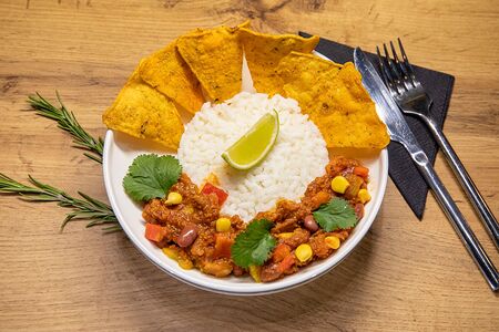 Чили кон карне