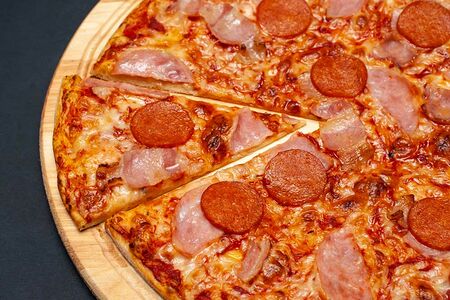 Мясная пицца