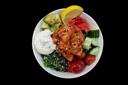 Поке с лососем