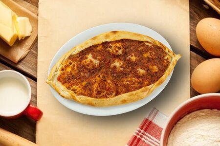 Пиде с говяжьим фаршем