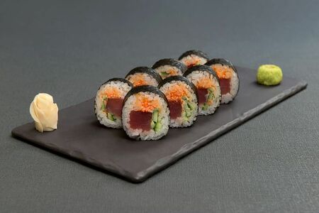 Ролл Спайси туна