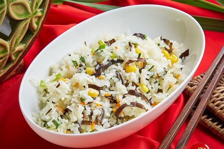 Жасминовый рис с овощами