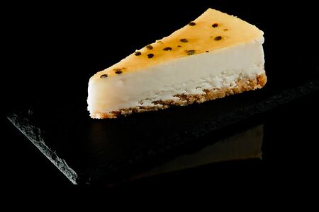 Чизкейк манго-маракуйя