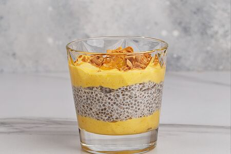 Чиа-пудинг Манго