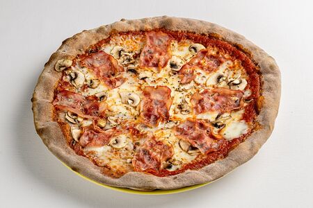 Пицца Прошутто фунги ржаная