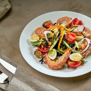 Имперский Цезарь с креветками