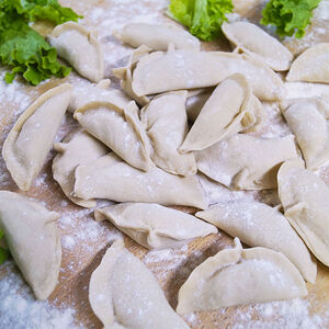 Вареники с капустой свежей