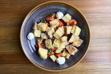 Салат с хрустящим баклажаном