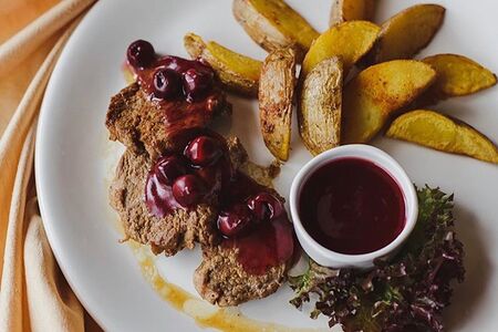 Медальоны из телятины