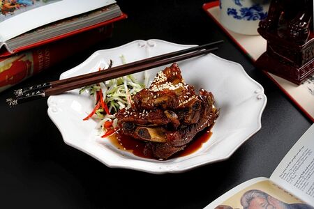 Свиные ребра по-кантонски