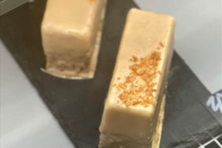 Пирожное груша-горгондзола