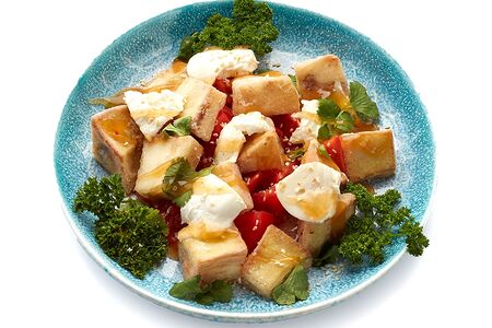 Салат с хрустящим баклажаном