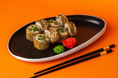 Темпура-ролл с угрем и креветками