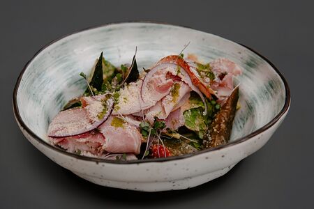 С битыми огурцами и тамбовским окороком