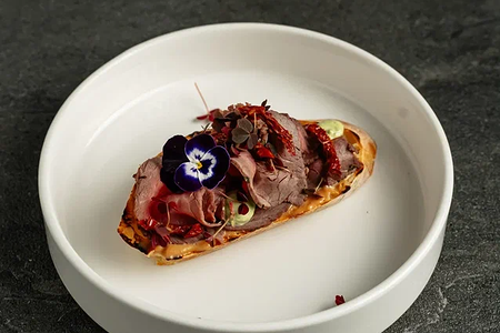 Тост с ростбифом