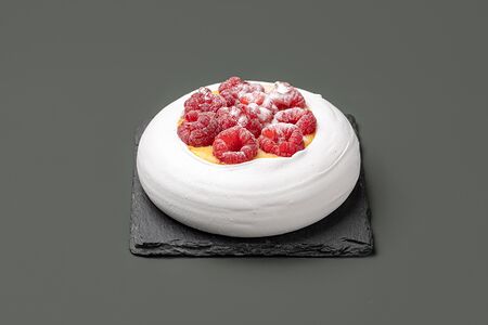 Меренга ягодная