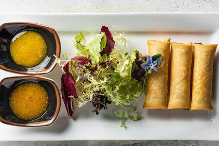 Спринг-роллы с крабом