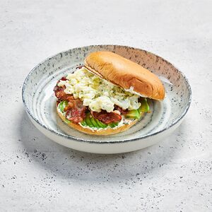 Бриошь с беконом