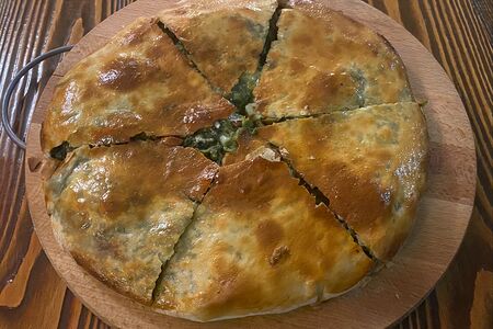 Хачапури со шпинатам и сыром