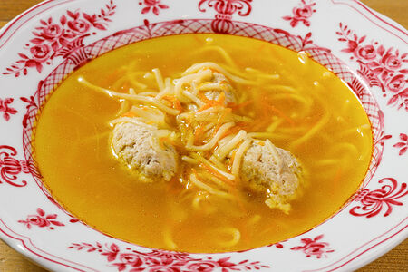 Куриный суп с клецками