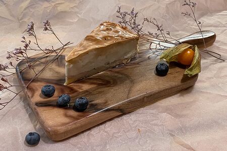 Чизкейк Сникерс