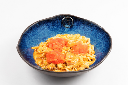 Паста с морепродуктами и креветочным биском