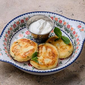 Сырники из надуги с мятой