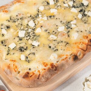 Пицца Сырная спешл с медом